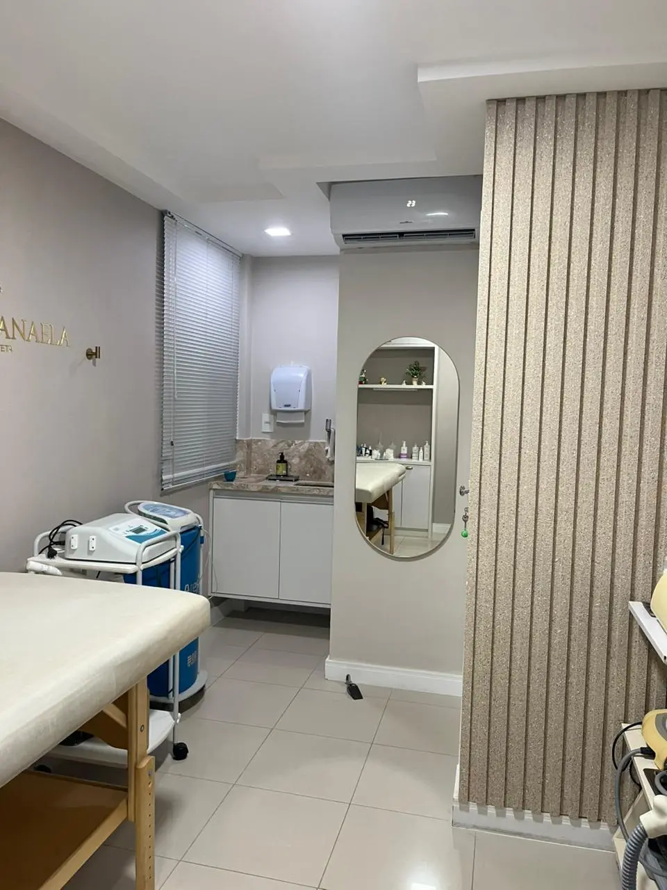 Ambiente moderno e acolhedor da clínica PAULA NATANAELA