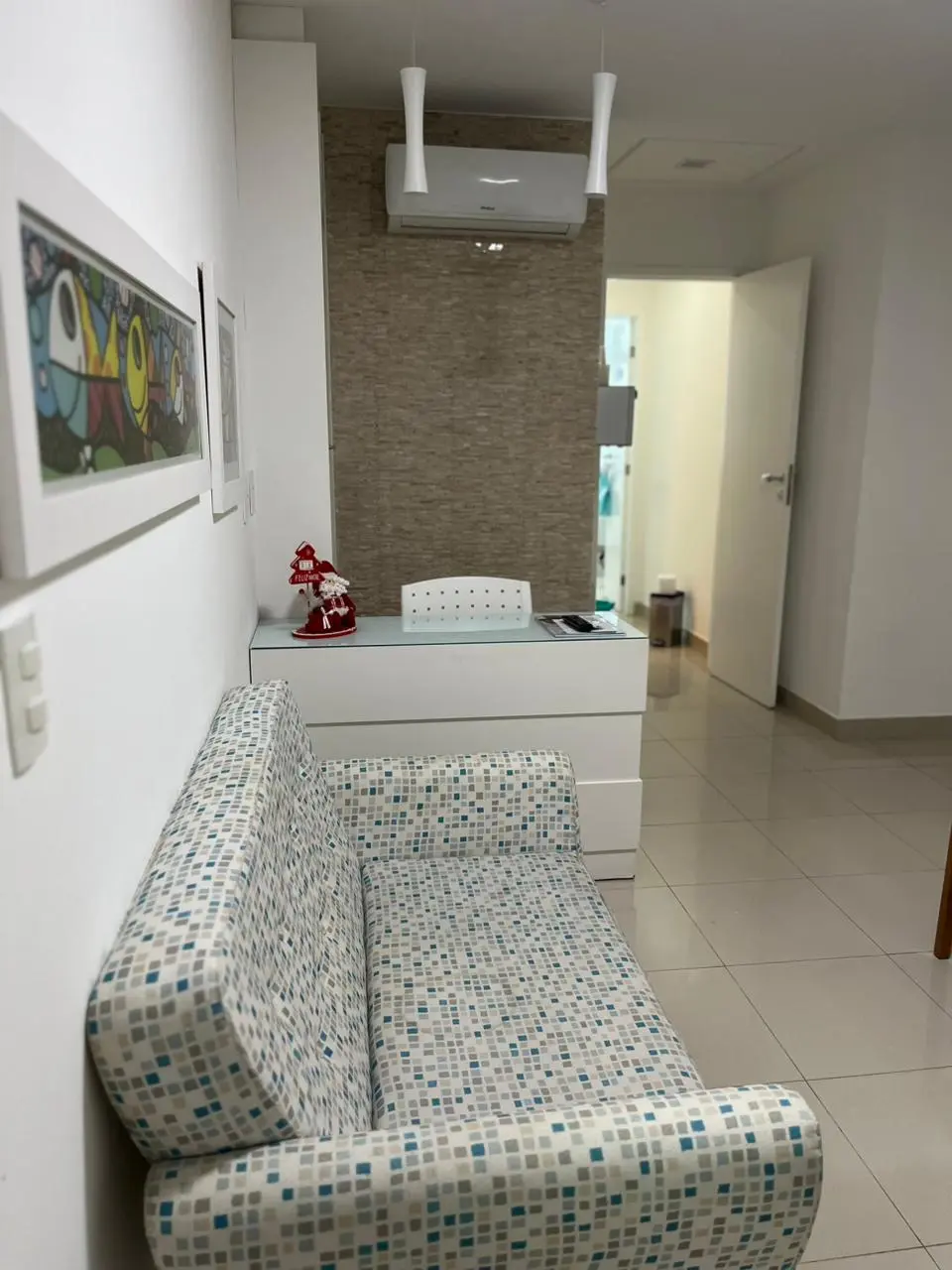 Espaço de espera da clínica PAULA NATANAELA