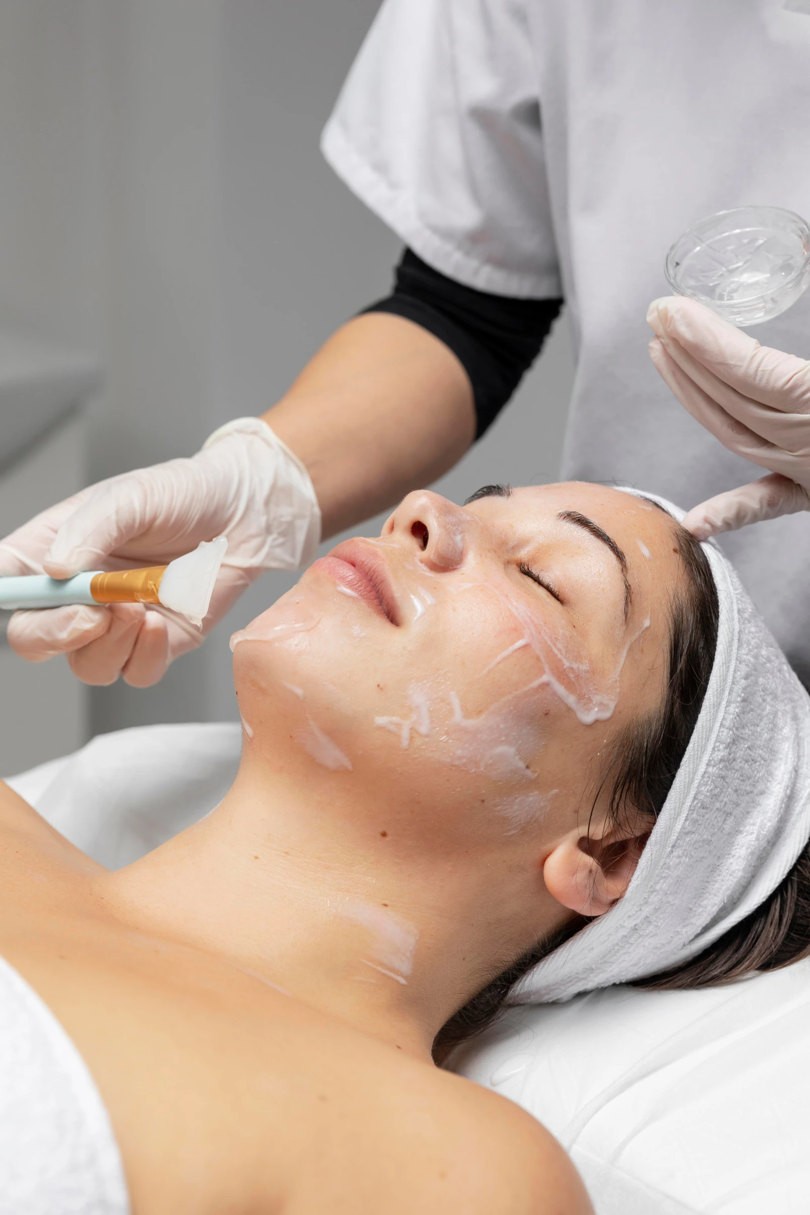 Revitalização Facial - tratamentos que devolvem brilho, firmeza e vitalidade à pele